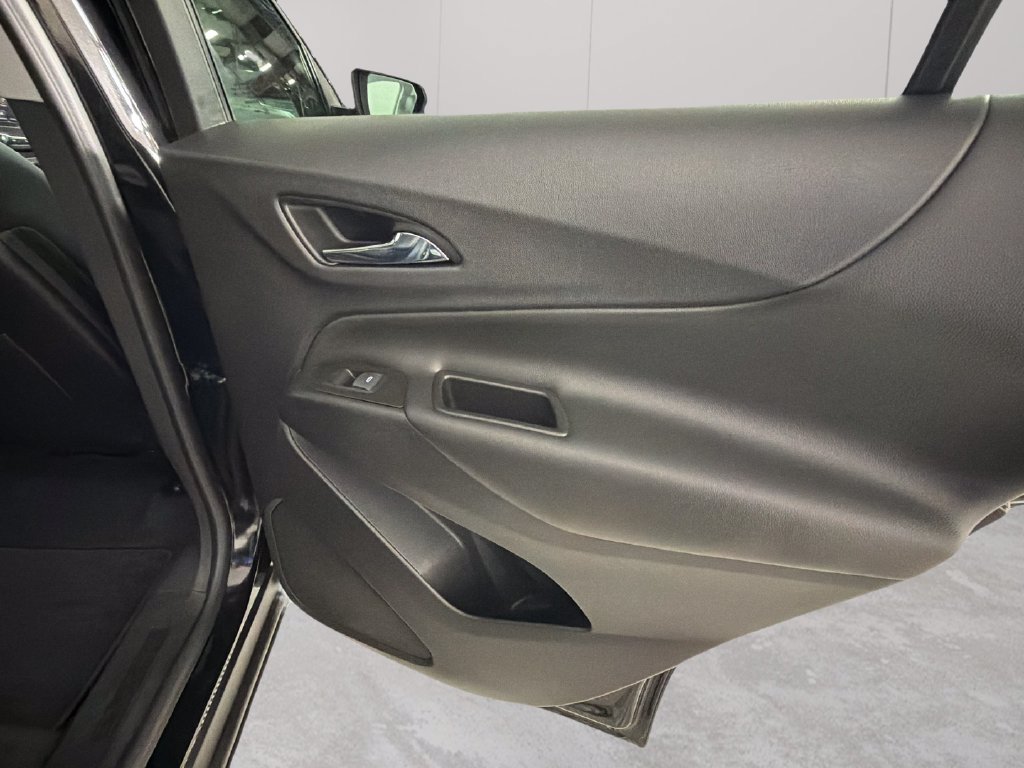 Certified 2022 Chevrolet Equinox LT FWD image 33