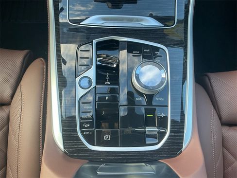 New 2026 BMW X5 xDrive50e w/ Executive Package image 11