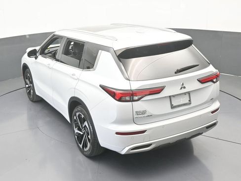 Used 2022 Mitsubishi Outlander SEL image 61