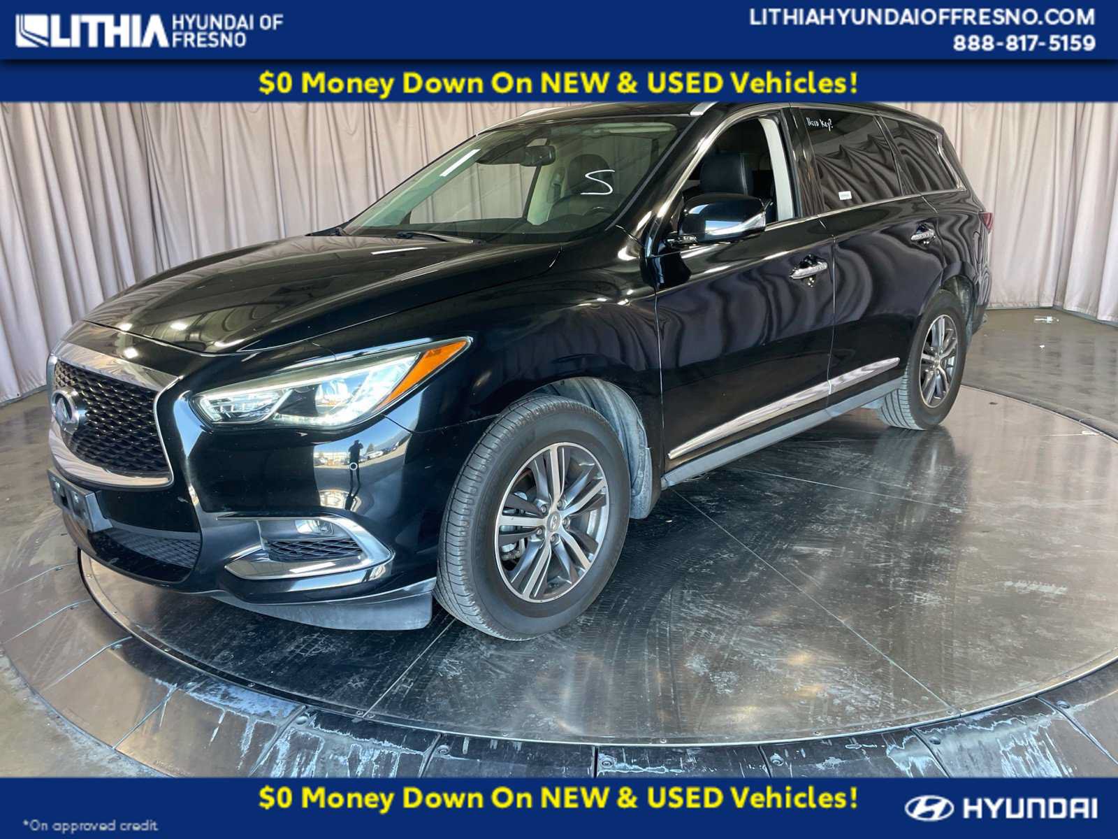 Used 2019 INFINITI QX60 Luxe w/ Essential Package FWD image 1