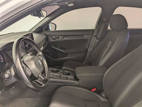 Used 2022 Honda Civic Sport image 11
