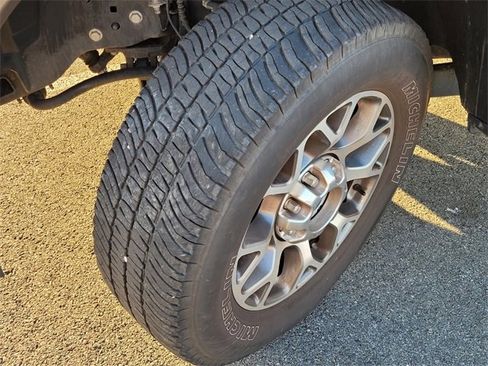 Used 2022 Ford F250 Lariat w/ Lariat Value Package image 20