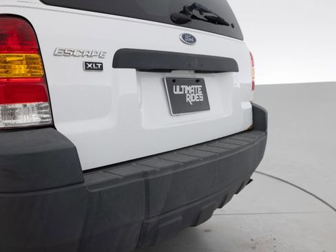 Used 2002 Ford Escape XLT image 16