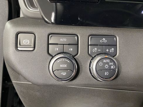 Used 2024 GMC Sierra 1500 Elevation AWD/4WD image 17