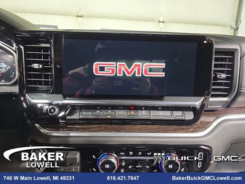 New 2026 GMC Sierra 1500 Elevation image 19