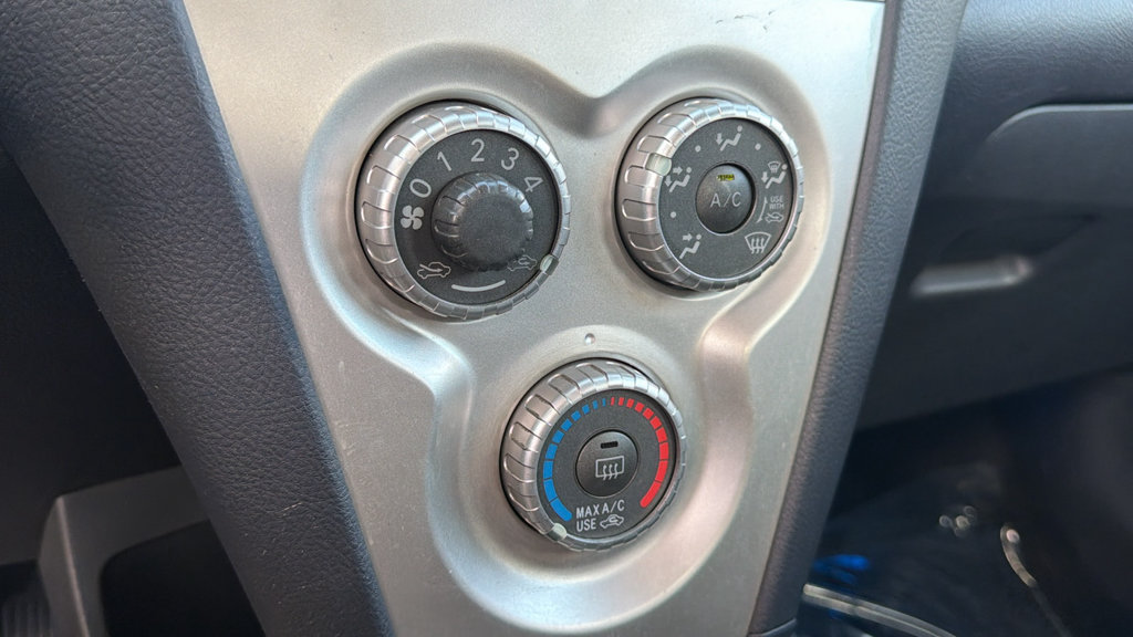 Used 2008 Toyota Yaris S FWD image 14