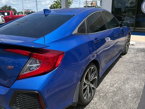 Used 2018 Honda Civic Si image 5