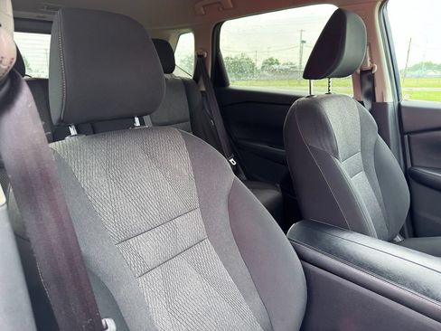 Used 2024 Nissan Rogue SV AWD/4WD image 33