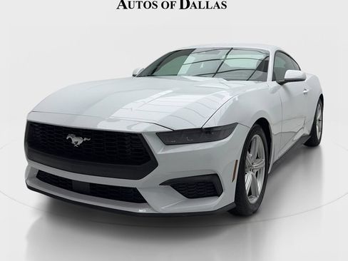 Used 2026 Ford Mustang Premium RWD image 5