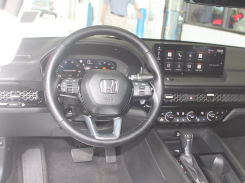 Used 2024 Honda Accord Touring image 18