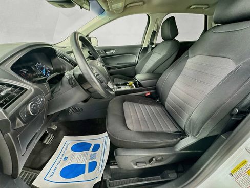 Used 2020 Ford Edge SE FWD image 23