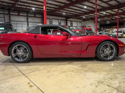 Used 2009 Chevrolet Corvette Convertible w/ Preferred Equipment Group image 23
