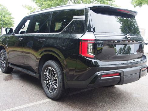 New 2026 Nissan Armada SL w/ Captain's Chari Seat Package image 5