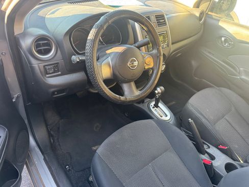 Used 2014 Nissan Versa SV image 6