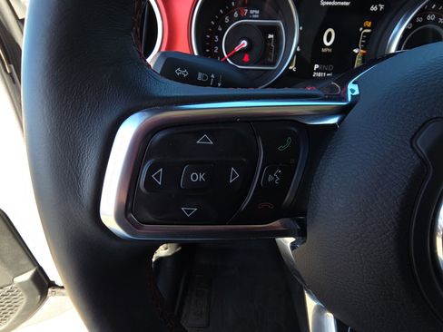 Used 2018 Jeep Wrangler Rubicon w/ Steel Bumper Group image 18