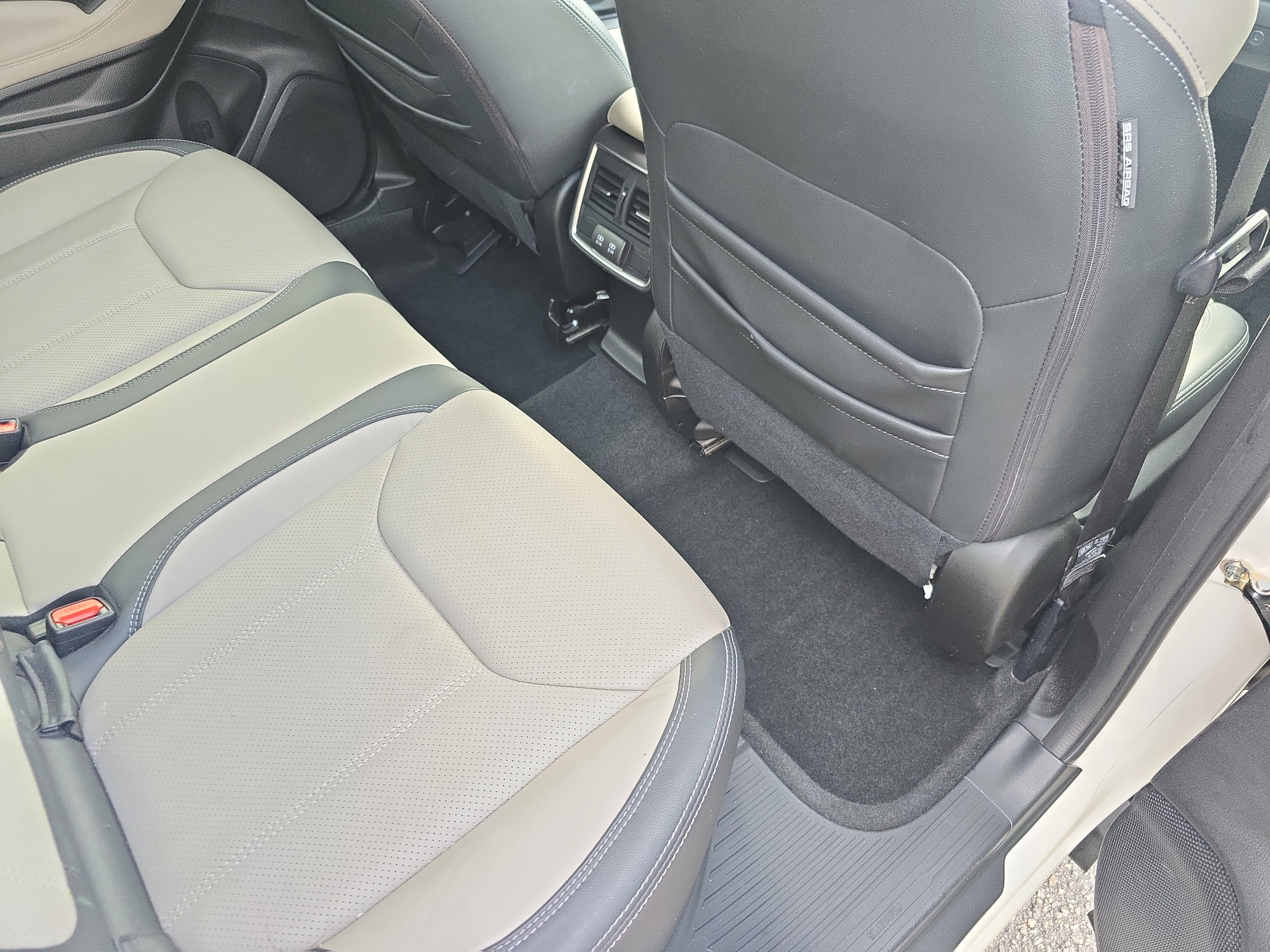 Used 2020 Subaru Forester Limited w/ Popular Package #3 AWD/4WD image 11