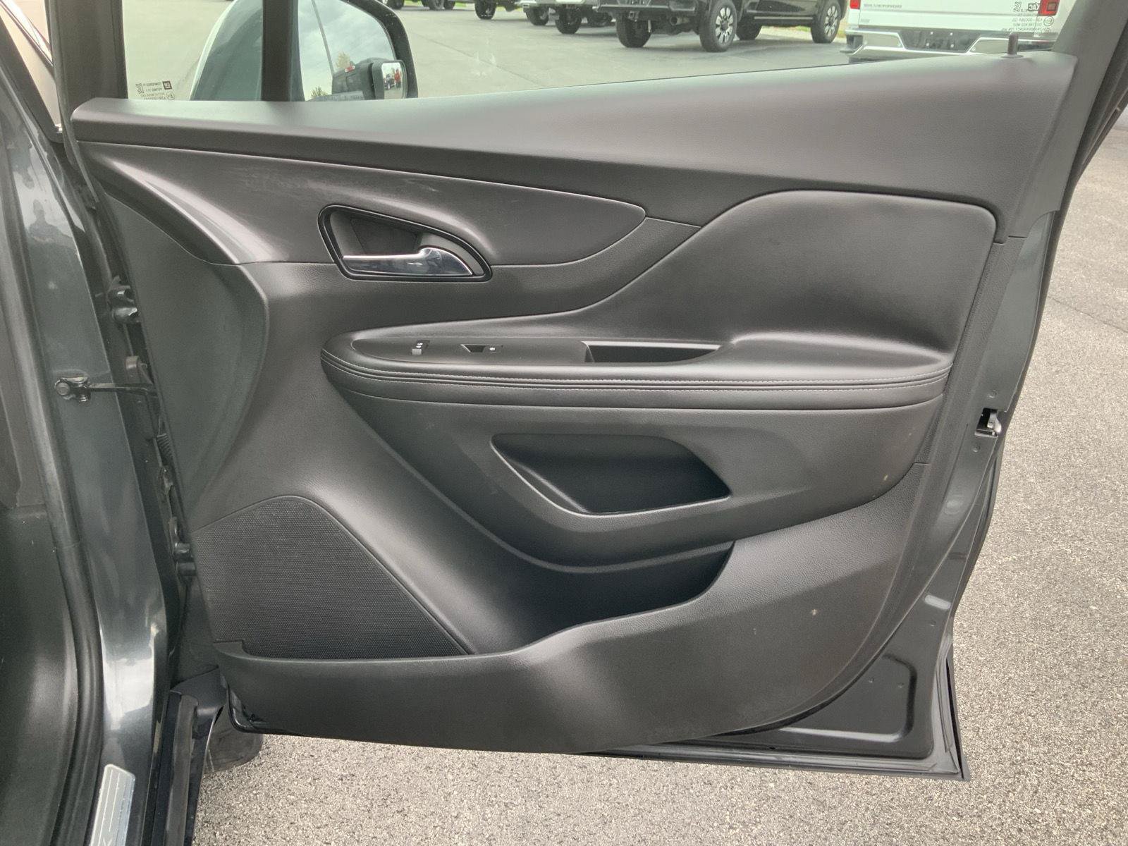 Used 2018 Buick Encore Preferred AWD/4WD image 47