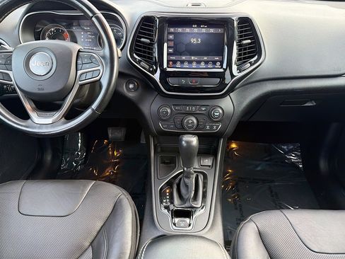 Used 2020 Jeep Cherokee Limited FWD image 18