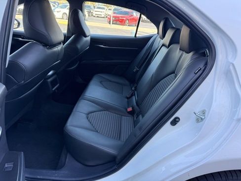 Used 2024 Toyota Camry SE image 14