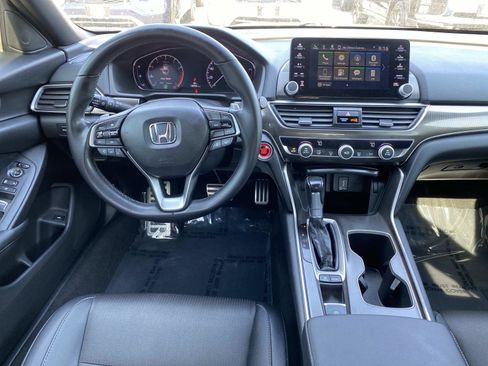 Used 2019 Honda Accord Sport image 9