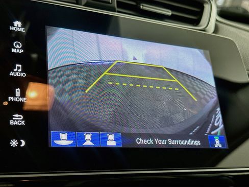 Used 2020 Honda CR-V Touring image 23