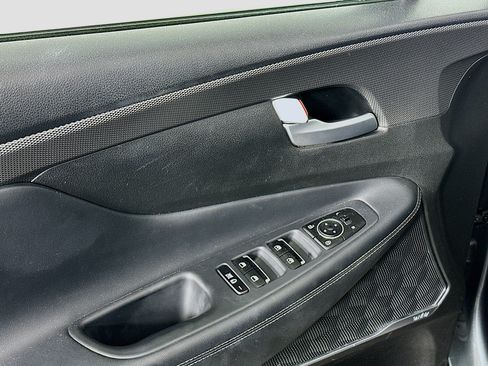 Used 2019 Hyundai Santa Fe Limited FWD image 15