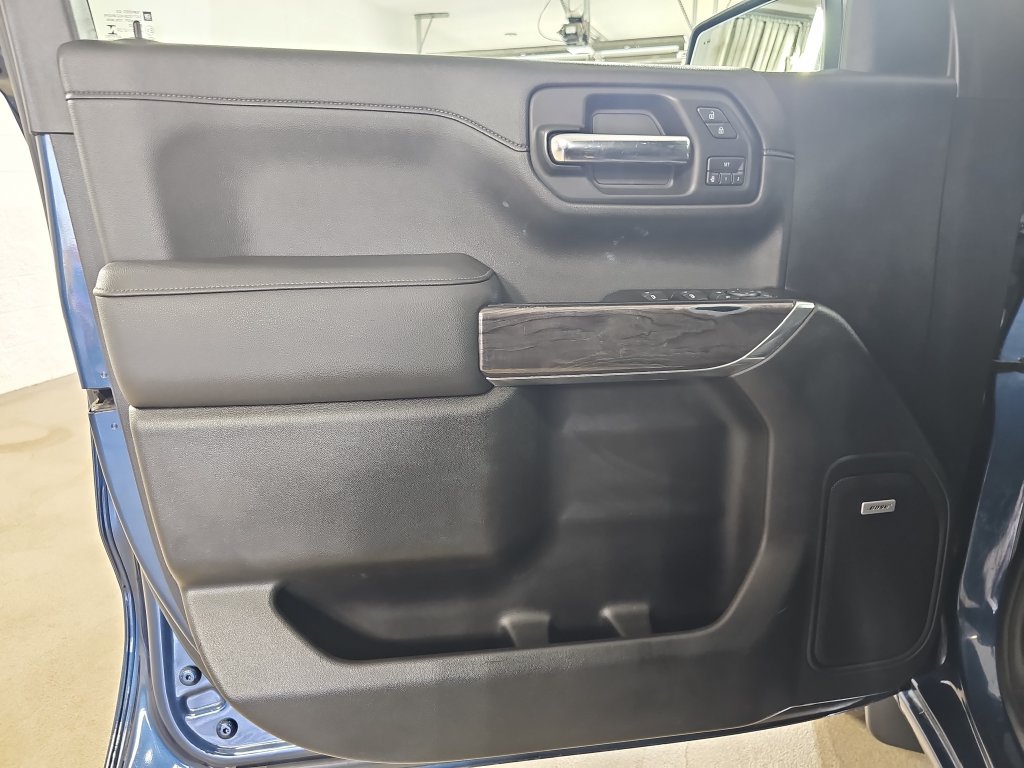 Used 2019 Chevrolet Silverado 1500 LTZ AWD/4WD image 32