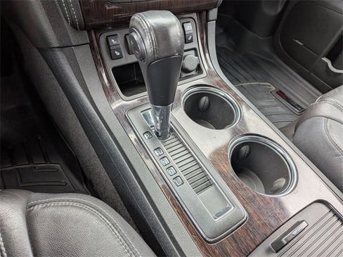Used 2017 Chevrolet Traverse LT image 15