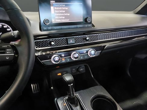 Used 2025 Honda Civic Sport image 11