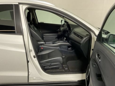 Used 2021 Honda HR-V EX-L image 33