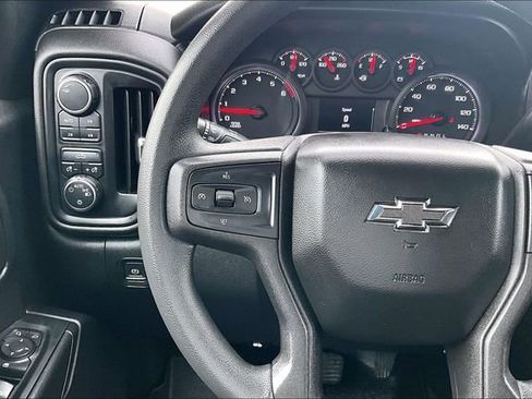 Used 2021 Chevrolet Silverado 1500 Custom Trail Boss w/ LPO, Dark Essentials Package AWD/4WD image 18