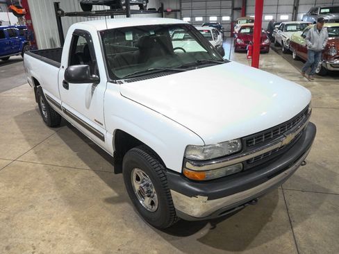 Used 2000 Chevrolet Silverado 1500 4x4 Regular Cab w/ Exterior Appearance Pkg image 14