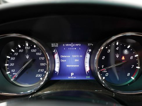 Used 2014 Maserati Quattroporte GTS RWD image 17