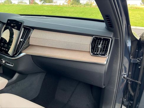 New 2026 Volvo XC90 B5 Plus w/ Protection Package image 29