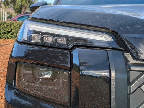 New 2026 Subaru Outback Touring image 9