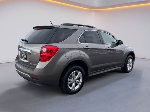 Used 2011 Chevrolet Equinox LT w/ Driver Convenience Package image 3