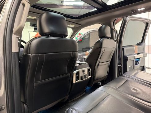 Used 2017 Ford F150 Lariat w/ Equipment Group 502A Luxury AWD/4WD image 34