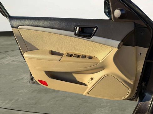 Used 2009 Hyundai Sonata GLS image 9