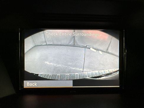 Used 2010 Mercedes-Benz GLK 350 4MATIC image 17