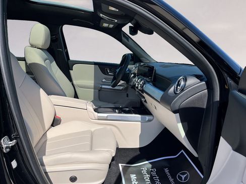 Certified 2026 Mercedes-Benz GLB 250 4MATIC image 15