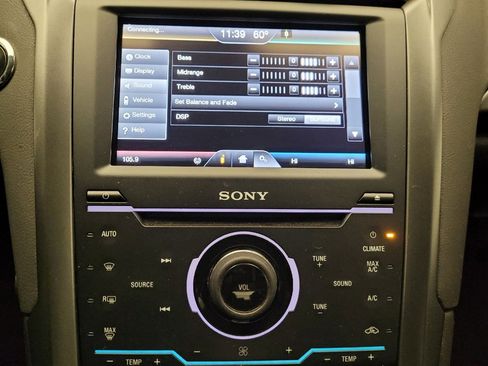 Used 2015 Ford Fusion Titanium image 25