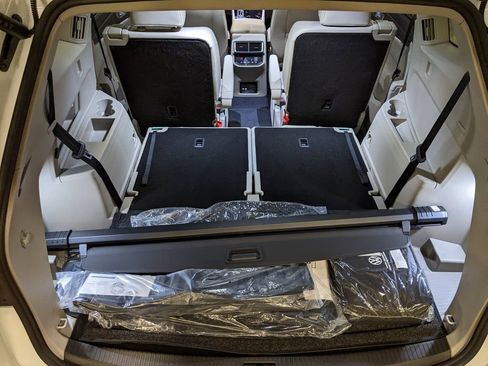 New 2026 Volkswagen Atlas SEL Premium R-Line image 26