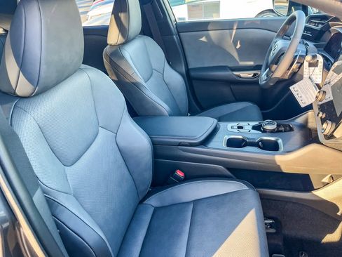 New 2026 Lexus RZ 450e Premium image 17