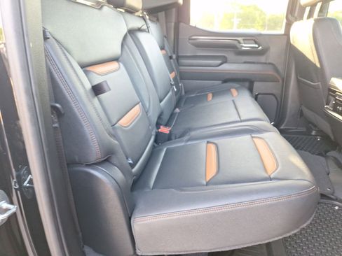 Used 2023 GMC Sierra 1500 AT4 w/ Technology Package image 31