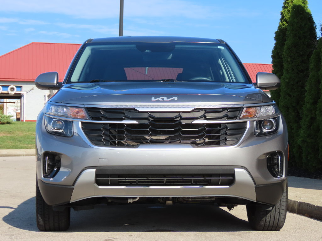 Used 2024 Kia Seltos LX AWD/4WD image 6
