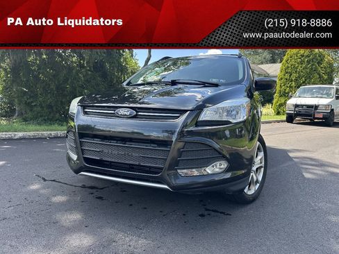 Used 2015 Ford Escape SE w/ Equipment Group 201A AWD/4WD image 1