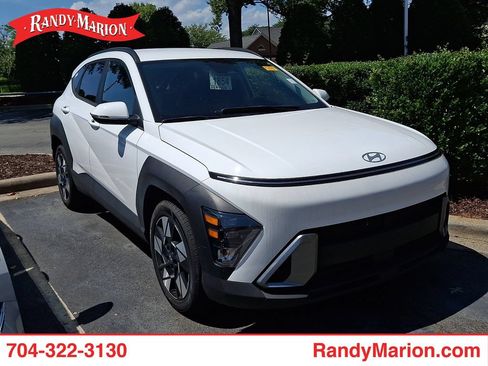 Used 2025 Hyundai Kona SEL FWD image 1