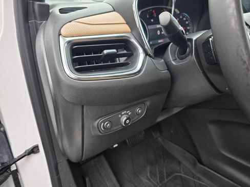 Used 2023 Chevrolet Equinox Premier AWD/4WD image 13