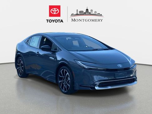 New 2026 Toyota Prius Plug-In Hybrid FWD image 1