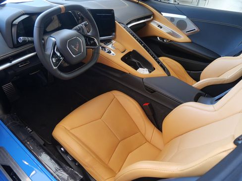 Used 2024 Chevrolet Corvette Stingray Preferred Cpe w/ Battery Protection Package RWD image 9